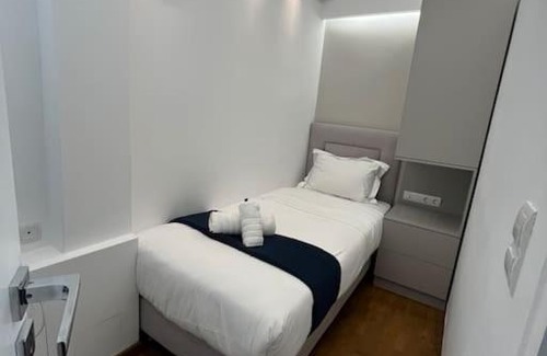 Palaio Psychiko Apartamento | The HostMaster Luminous Elite Estate