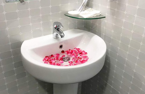 Chinatown Hotel | The Hotel Mawtin