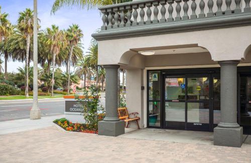 Townsite Hotel | The Hotel Oceanside