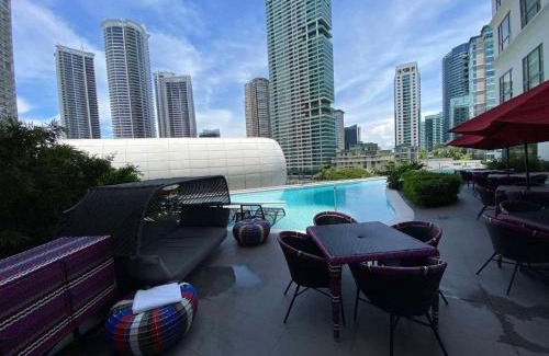 Makati Apartamento | The Hotel Residences at Acqua