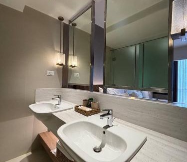 Makati Apartamento | The Hotel Residences at Acqua