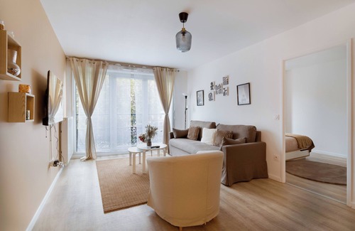 Bondy Apartamento | The house of happiness