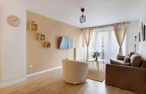Bondy Apartamento | The house of happiness