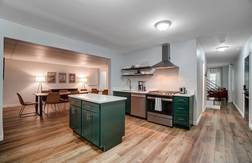 McArthur Otro | The House at Elkridge Pines + Modern Farmhouse on 30 Private Acres
