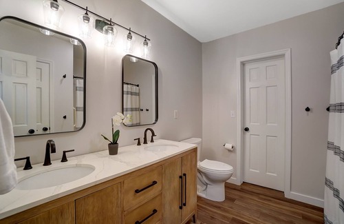 McArthur Otro | The House at Elkridge Pines + Modern Farmhouse on 30 Private Acres