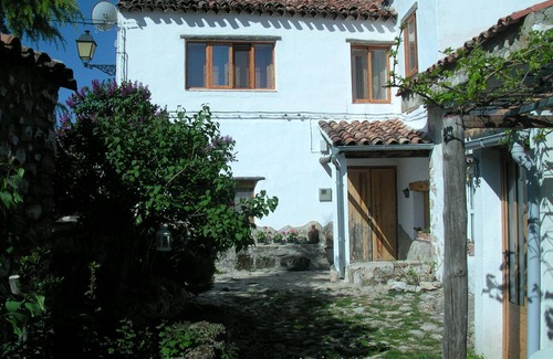 Santiago-Pontones Cabaña | LA CASA DE LA LUZ (VTAR/JA/00685. Vivienda Turística de Alojamiento Rural )-.