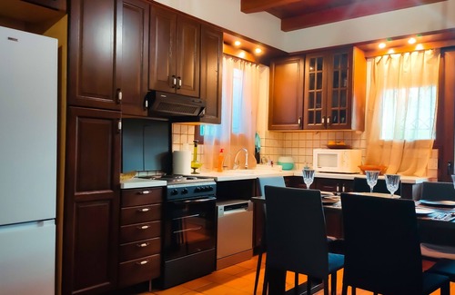 Tragaki Casa | The House of Love - A beautiful home for quiet holidays 2km from the beach!