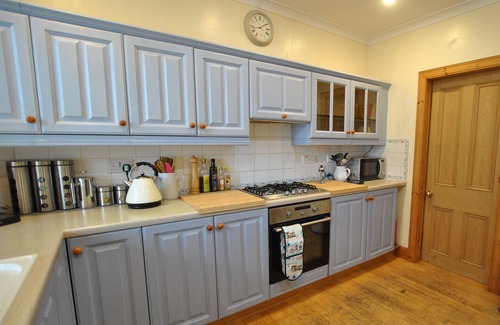 St Monans Casa | The House on the Square- Coastal Townhouse