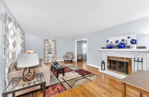 Augusta Casa | The House on the Hill - Year Round Rental