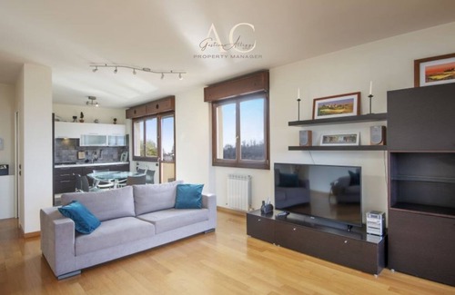 Reno Apartamento | The House on the Lake