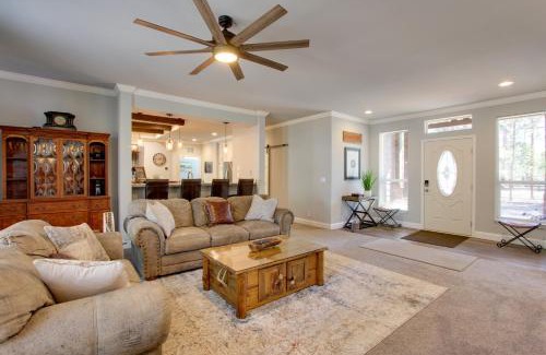 La Pine Casa | The Hub La Pine Vacation Rental - Dog Friendly!