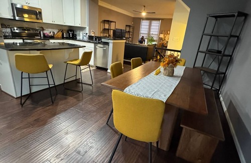 Downtown Baltimore Casa | The Hudson: Luxury, Comfort, & Prime Location!
