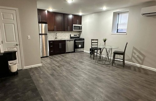 Upper Darby Apartamento | The Humble Abode in Upper Darby