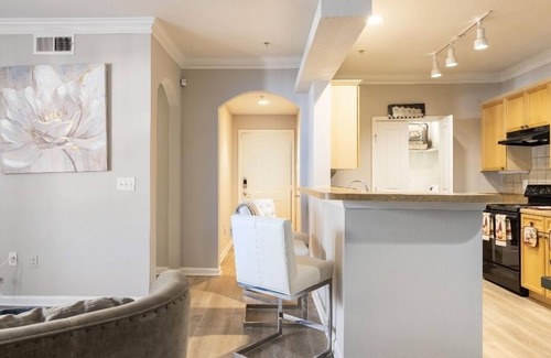 Lindridge-Martin Manor Casa | The Humble Abode