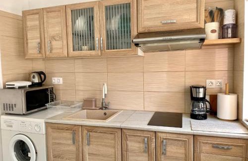 Benitses Casa | The Humble Home in Corfu