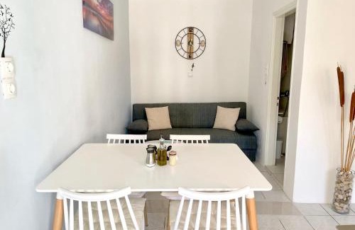 Benitses Casa | The Humble Home in Corfu