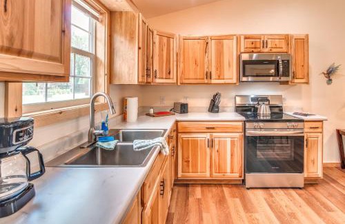 Cherokee Casa | The Hummingbird Hideout Cabin Near Bryson City and Cherokee