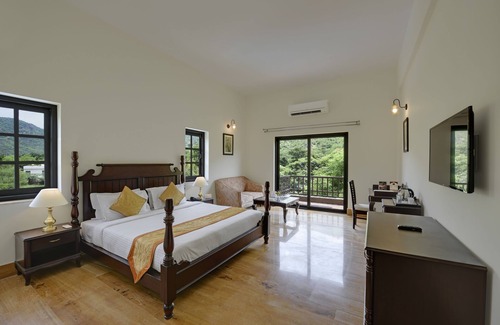 Bedla Hotel | The Hunting Lodge