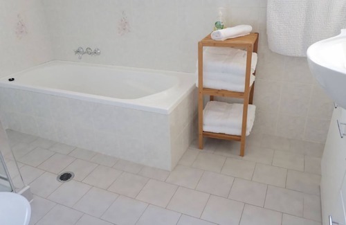 Huskisson Casa | Todo lino / Wi-Fi gratis y Netflix en Heart of Huskisson