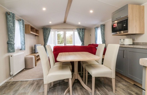 Bucks Cross Cabaña | THE HUT (DEVON COUNTRY 5), family friendly in Bucks Cross, Bideford