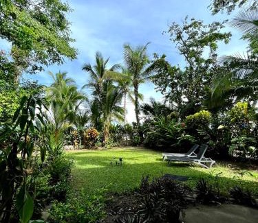 Carenero Island Otro | The Hut Surf Camp