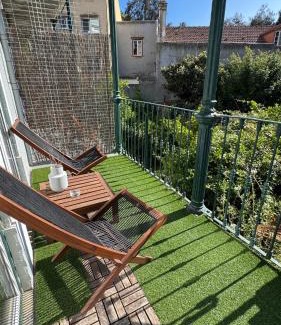 Santa Isabel Cama Y Desayuno | The Hygge Lisbon Suites - Estrela