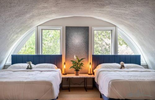 Intermountain Casa | The Iconic Vail Ski Dome, Free parking for skiers!