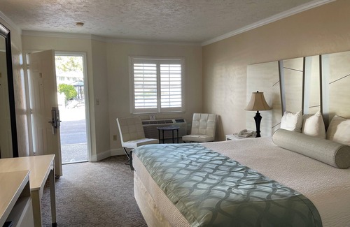 Willits Hotel | The Inn at Baechtel Creek