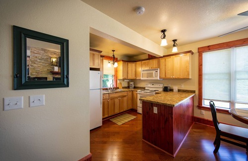 Croftville Condominio | El Inn en Croftville Road Cottages # 4. En la orilla del lago superior.
