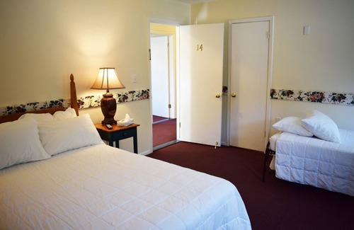 West Dover Hotel | The Inn at Mount Snow