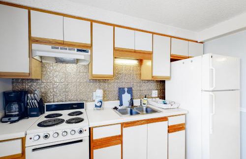 Gulf Lagoon Beach Hotel | The Inn at St Thomas Square 1203C