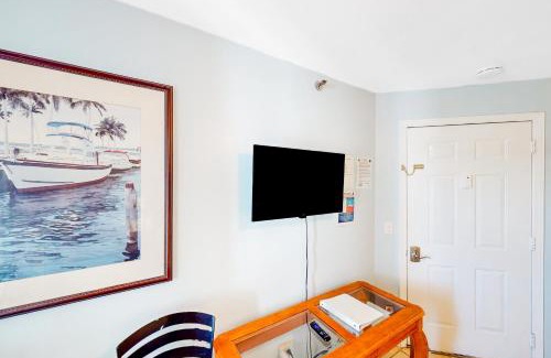Gulf Lagoon Beach Hotel | The Inn at St. Thomas Square #1202c