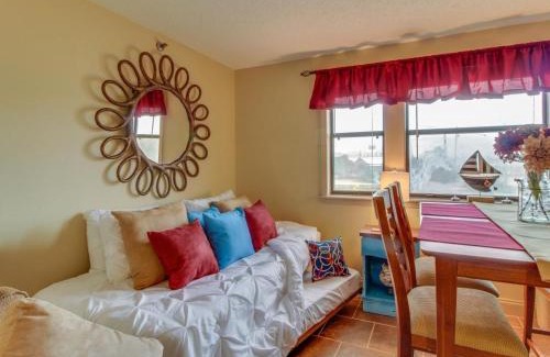 Panama City Beach Hotel | The Inn at St. Thomas Square # 1205B