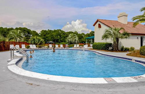 Gulf Lagoon Beach Hotel | The Inn at St Thomas Square 1309C