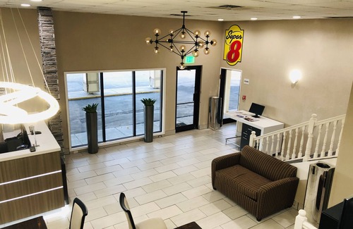 Chalco Hotel | The Inn & Suites SW Omaha