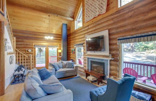 Carey Bay Casa | The InnLet - Comfy Cabin By Conkling Marina
