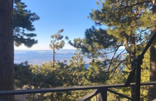 Running Springs Casa | The Inspo Cabin with Stunning View