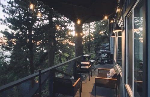 Running Springs Casa | The Inspo Cabin with Stunning View