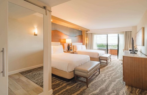 Englewood Complejo | The Inverness Denver, a Hilton Golf & Spa Resort