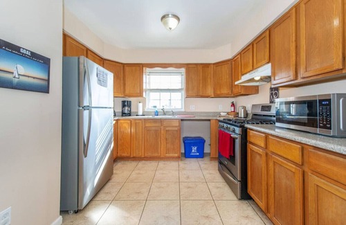 Ironbound District Apartamento | The Inviting Escape 5BR |8 Min to EWR | Parking.