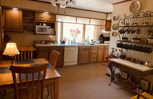 Nashville Cabina | The Iris Garden Downtown Cottages and Suites
