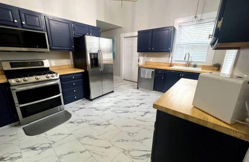 Bogalusa Casa | The Isabella - Beautifully Revived Historic House - 2 blocks from the IP Mill