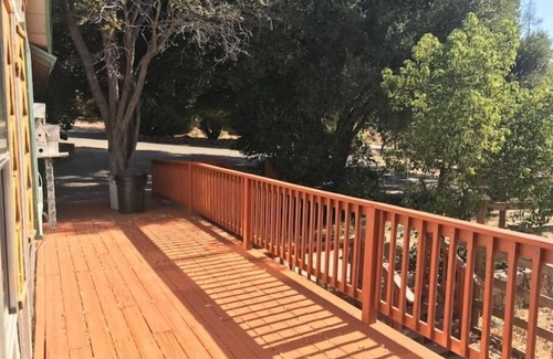 Kernville Cabaña | The Isabella Lakehouse