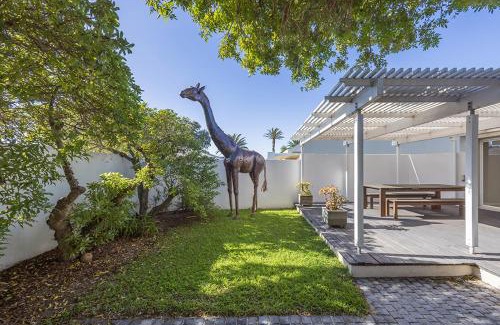 Milnerton Casa | The Island Beach Villa