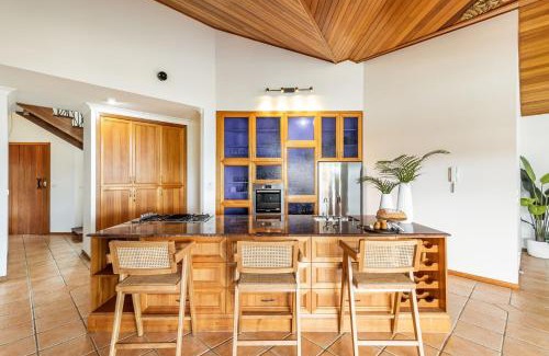Yamba Casa | The Islander - Waterfront with Pool