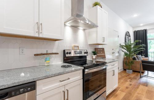Inglewood Apartamento | The Jack Daniels Suite by Stay Local Nashville