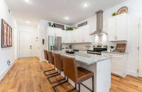 Inglewood Apartamento | The Jack Daniels Suite by Stay Local Nashville