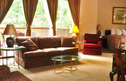 Tuscaloosa Hotel | THE JACK WARNER at NorthRiver