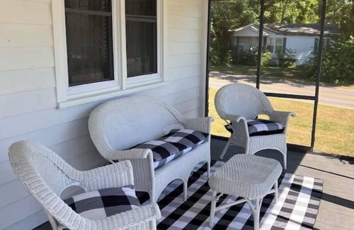 Eminence Casa | The Jacks Fork Town House in Eminence