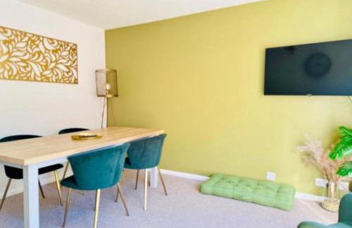 Cambridge Casa | The Jade House - Cambridge Rental with Garden and BBQ, Near City Centre